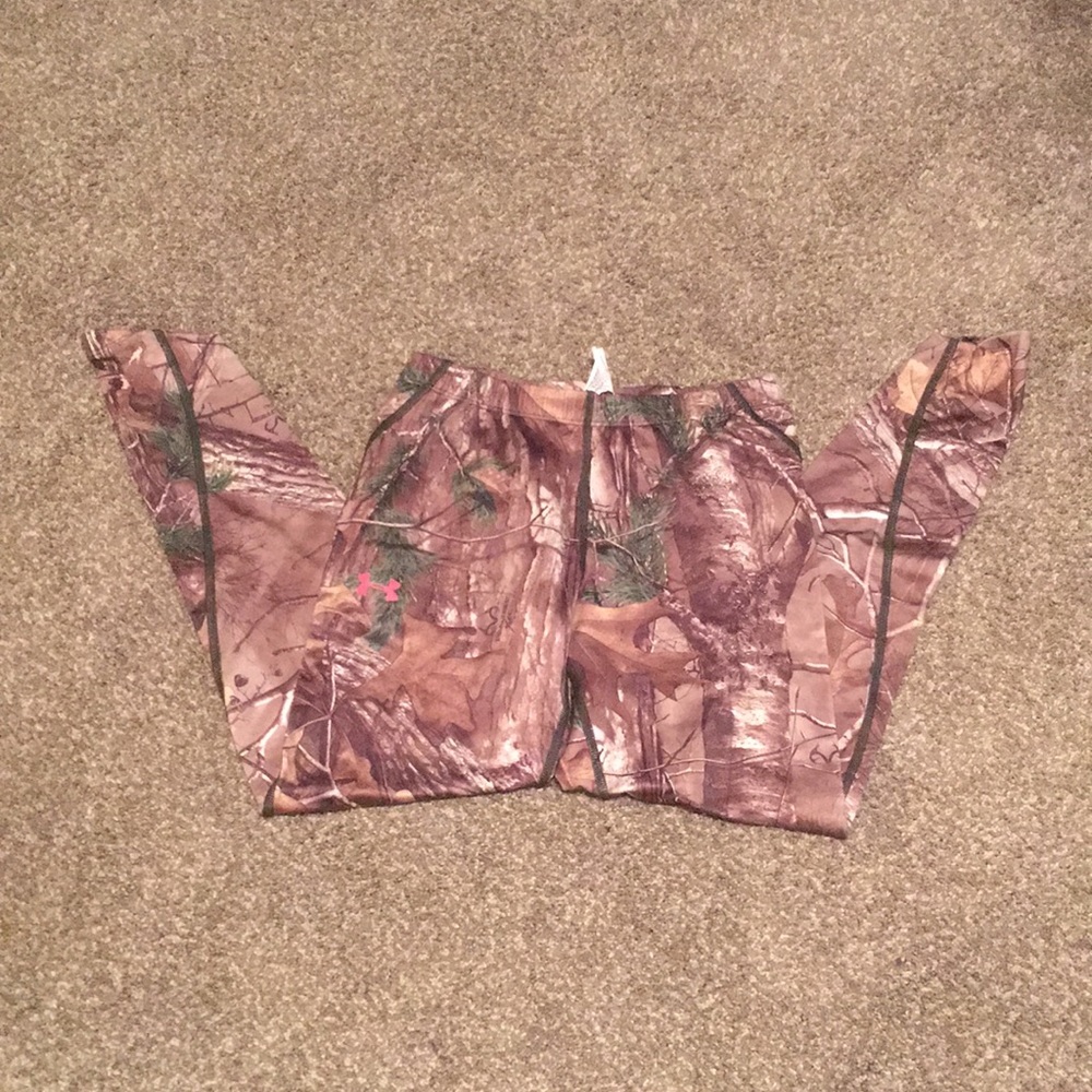 Under armour camo leggings
